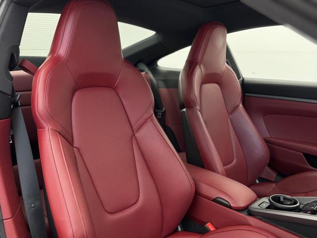 Photo of 2021 Gray Porsche 911