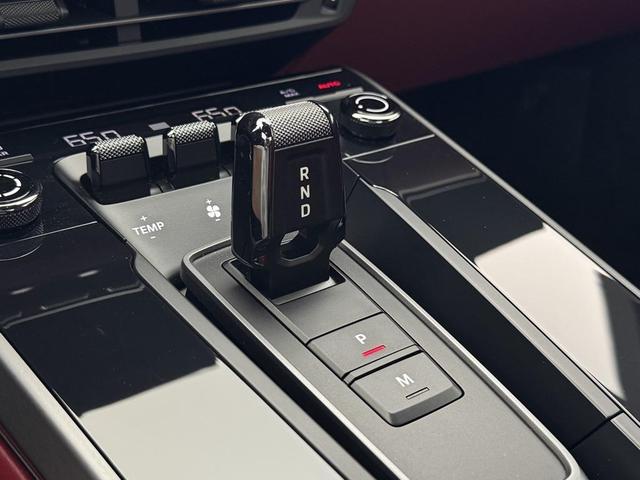 Photo of 2021 Gray Porsche 911