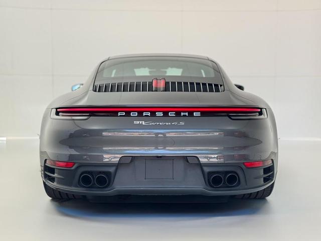 Photo of 2021 Gray Porsche 911