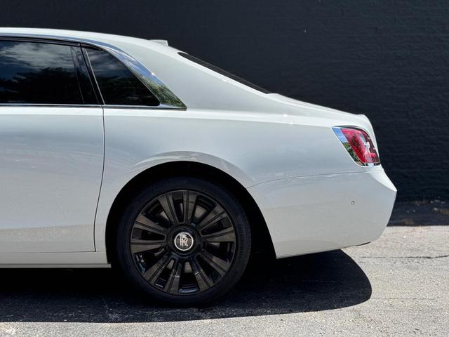 Photo of 2022 Arctic White Rolls-Royce Ghost