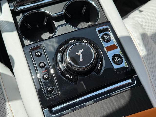 Photo of 2023 White Rolls-Royce Cullinan