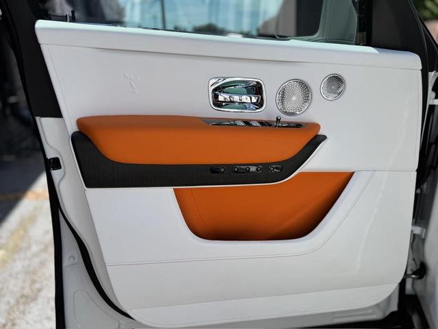Photo of 2023 White Rolls-Royce Cullinan