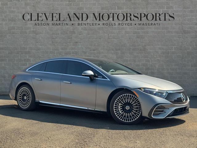 Photo of 2022 MANUFAKTUR Selenite Gray Magno Mercedes-Benz EQS 580