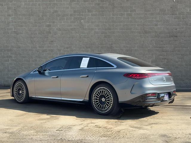 Photo of 2022 MANUFAKTUR Selenite Gray Magno Mercedes-Benz EQS 580