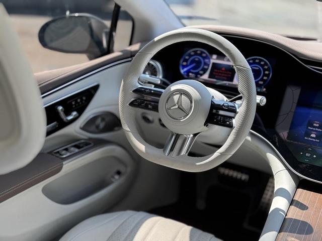 Photo of 2022 MANUFAKTUR Selenite Gray Magno Mercedes-Benz EQS 580