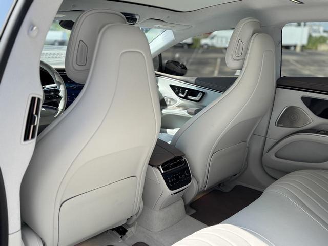 Photo of 2022 MANUFAKTUR Selenite Gray Magno Mercedes-Benz EQS 580