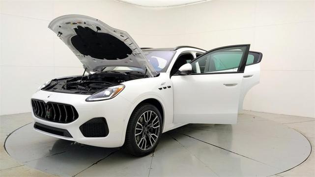 Photo of 2024 Bianco Maserati Grecale