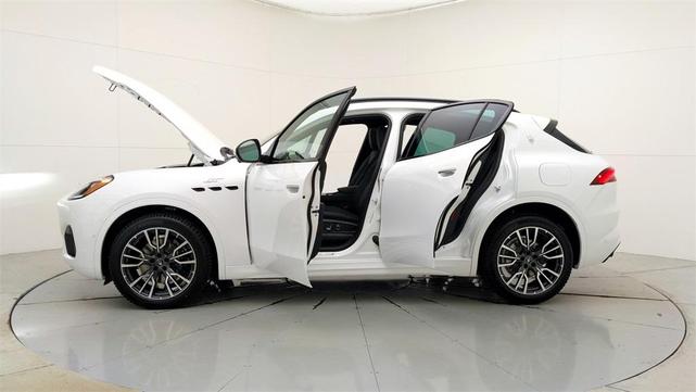 Photo of 2024 Bianco Maserati Grecale