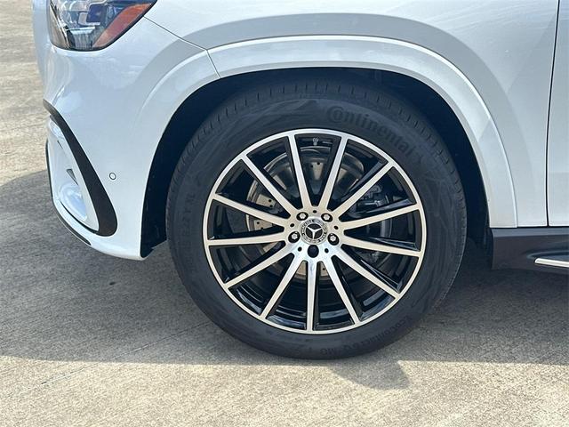 Photo of 2026 Moonlight Mercedes-Benz GLS 450