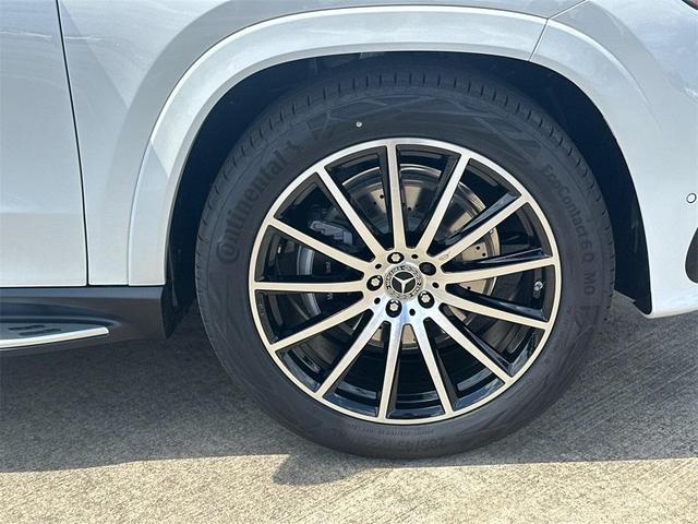 Photo of 2026 Moonlight Mercedes-Benz GLS 450