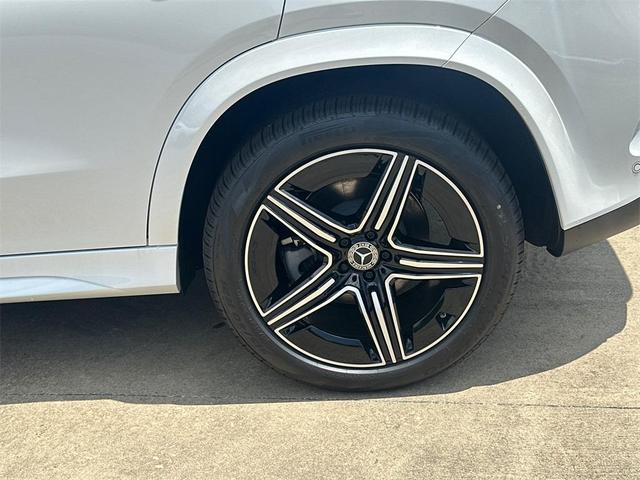 Photo of 2025 Moonlight Mercedes-Benz GLE 450e