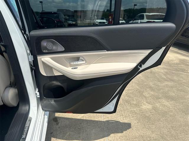 Photo of 2025 Moonlight Mercedes-Benz GLE 450e