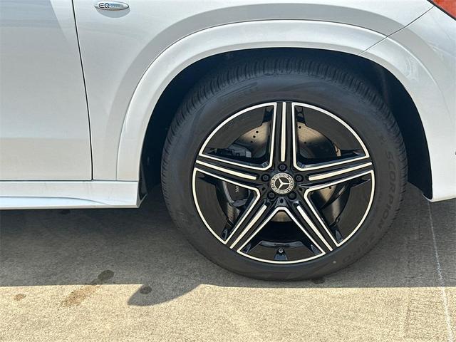 Photo of 2025 Moonlight Mercedes-Benz GLE 450e