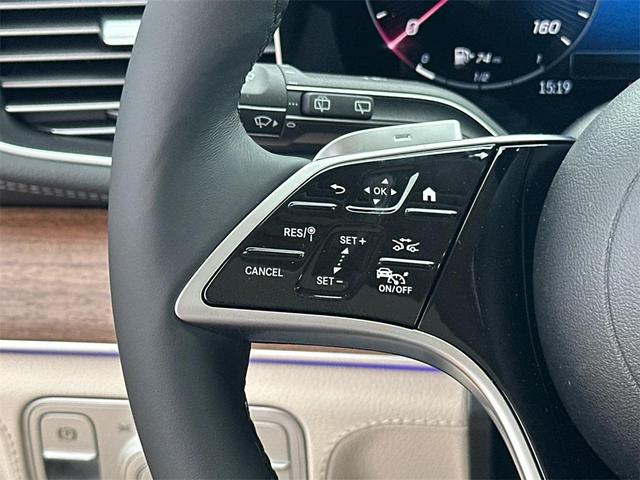 Photo of 2025 Alpine Mercedes-Benz GLE 350