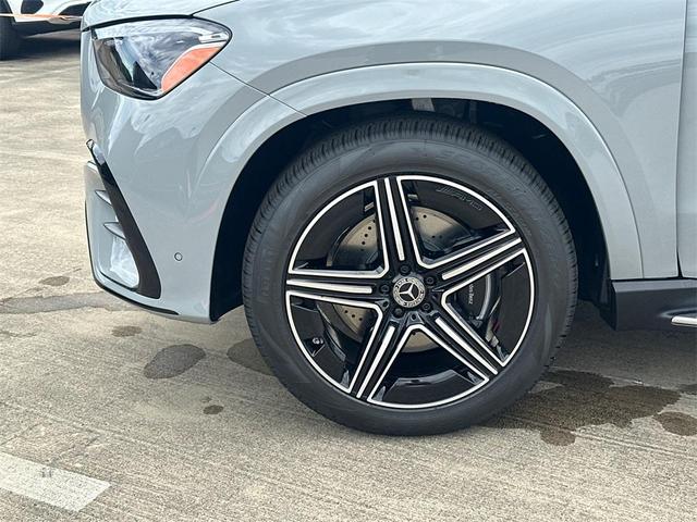 Photo of 2025 Alpine Mercedes-Benz GLE 350