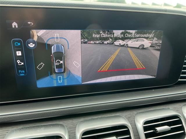 Photo of 2025 MANUFAKTUR Diamond White Metallic Mercedes-Benz GLE 350