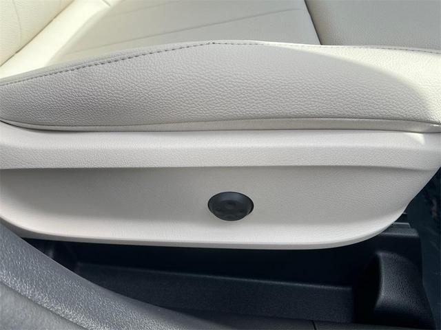 Photo of 2026 White Mercedes-Benz GLA 250