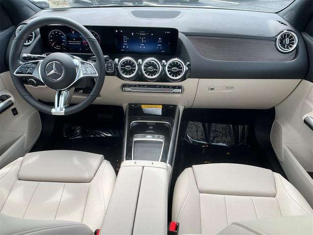 Photo of 2026 White Mercedes-Benz GLA 250