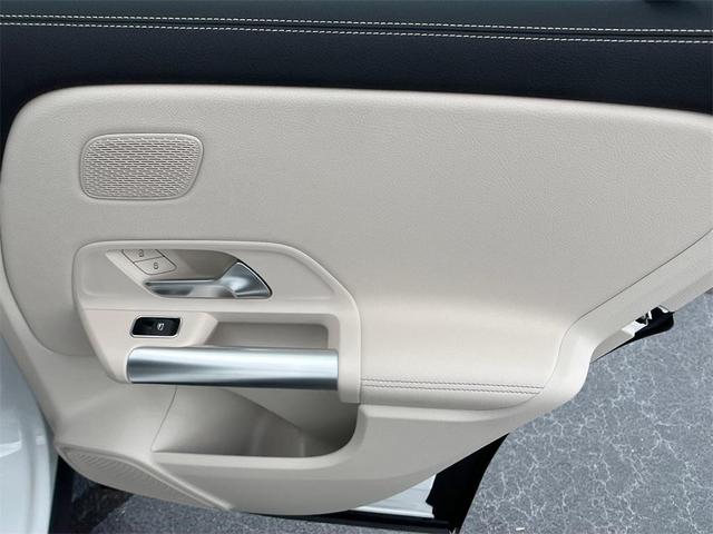 Photo of 2026 White Mercedes-Benz GLA 250