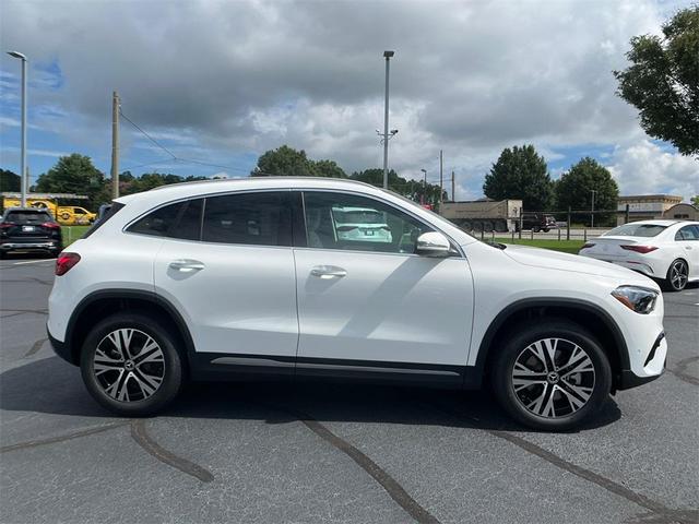 Photo of 2026 White Mercedes-Benz GLA 250