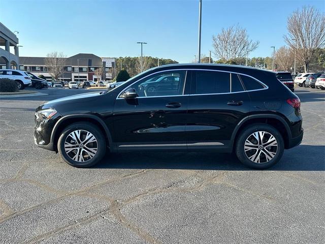 Photo of 2025 Black Mercedes-Benz GLA 250