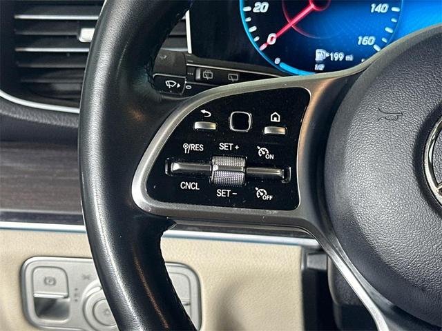 Photo of 2021 Polar White Mercedes-Benz GLE 350