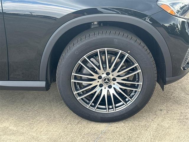 Photo of 2026 Black Mercedes-Benz GLC 300