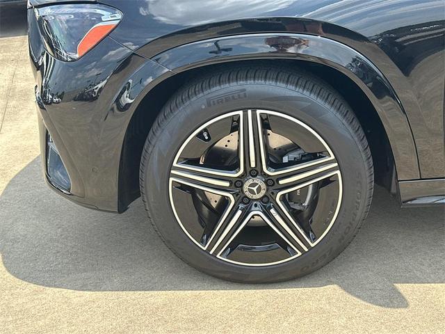 Photo of 2025 Obsidian Black Mercedes-Benz GLE 450