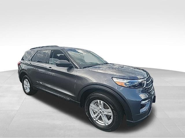 Photo of 2023 CARBONIZED GRAY METALLIC Ford Explorer