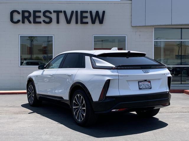 Photo of 2025 Crystal White Tricoat Cadillac LYRIQ