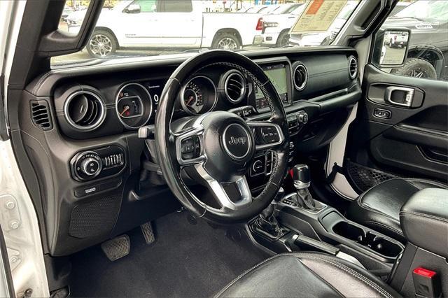 Photo of 2020 Bright White Clearcoat Jeep Gladiator