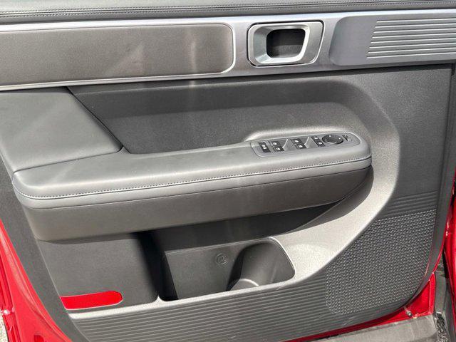 Photo of 2025 Ultimate Red Hyundai SANTA FE