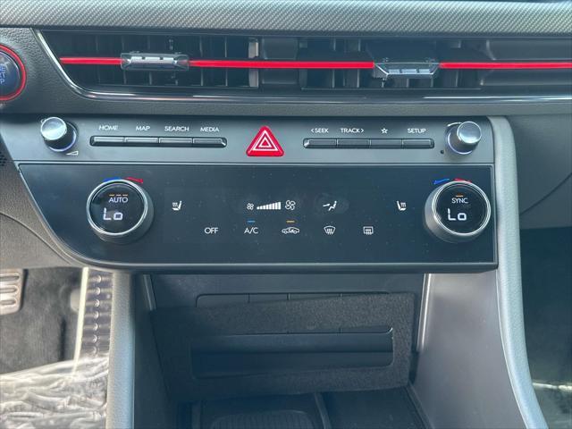 Photo of 2025 Aero Silver Hyundai SONATA