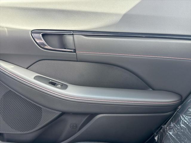 Photo of 2025 Aero Silver Hyundai SONATA