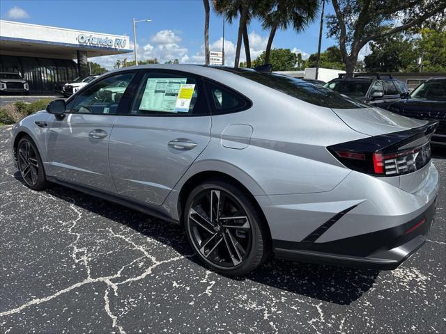 Photo of 2025 Aero Silver Hyundai SONATA