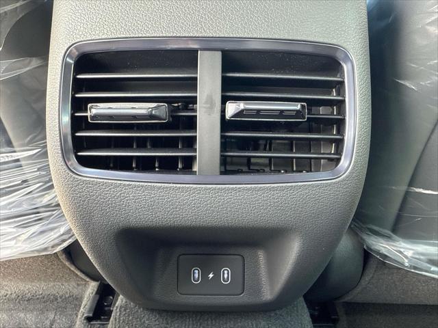 Photo of 2025 Aero Silver Hyundai SONATA