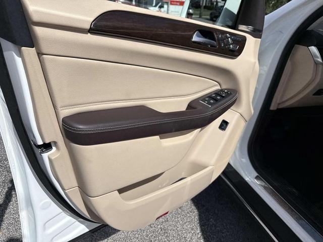 Photo of 2017 Polar White Mercedes-Benz GLE 350