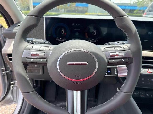 Photo of 2025 Aero Silver Hyundai SONATA Hybrid