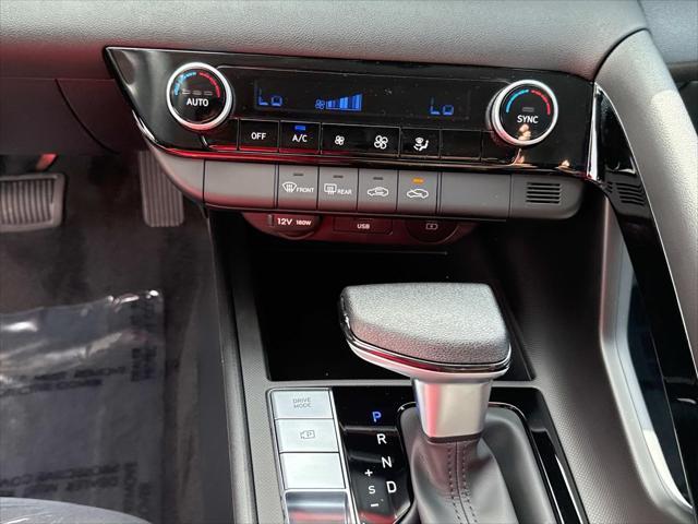 Photo of 2025 Amazon Gray Hyundai ELANTRA HEV
