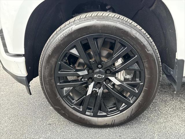 Photo of 2021 Summit White Chevrolet Silverado 1500