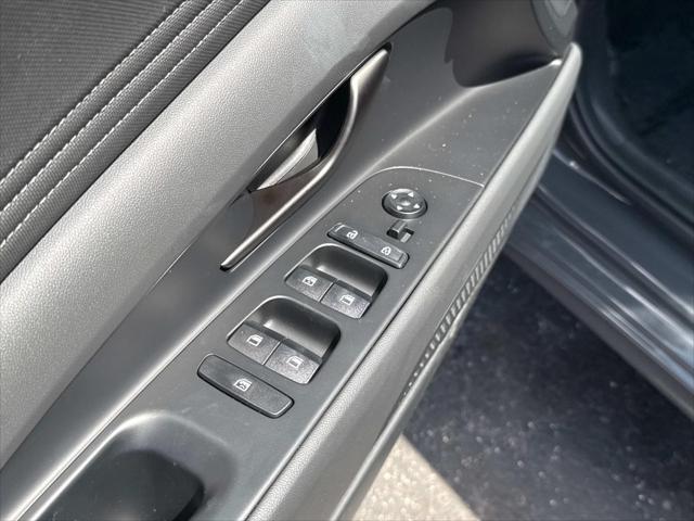 Photo of 2025 Ecotronic Gray Hyundai ELANTRA