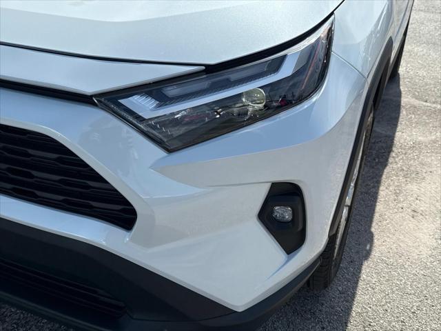 Photo of 2024 Wind Chill Pearl Toyota RAV4