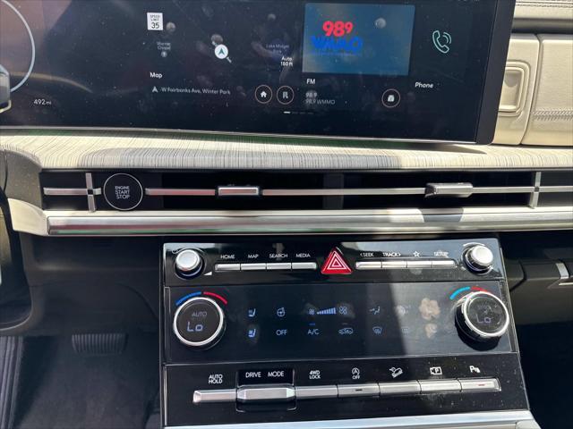 Photo of 2025 Phantom Black Hyundai SANTA FE
