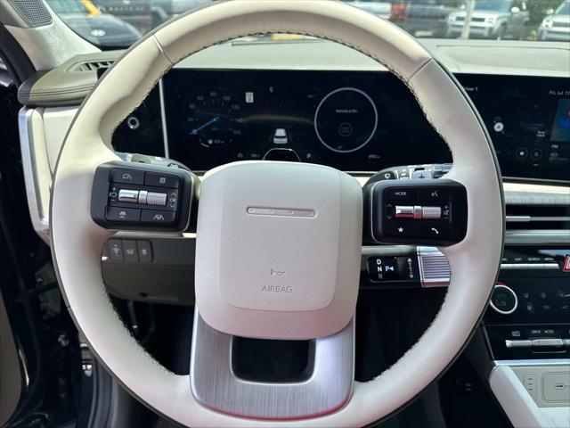 Photo of 2025 Phantom Black Hyundai SANTA FE