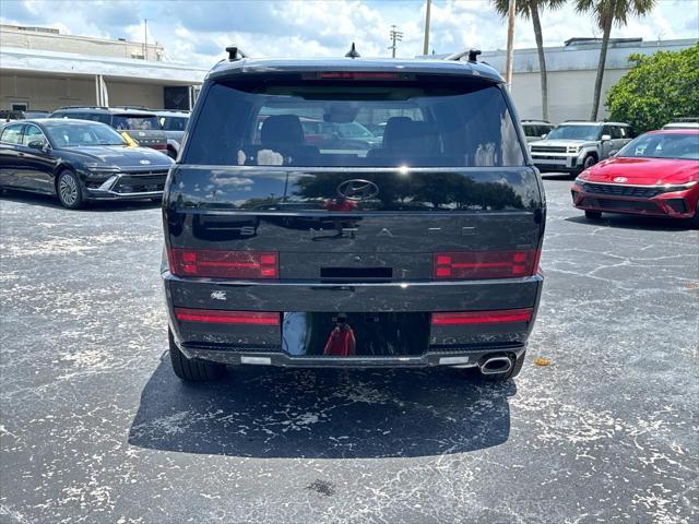 Photo of 2025 Phantom Black Hyundai SANTA FE