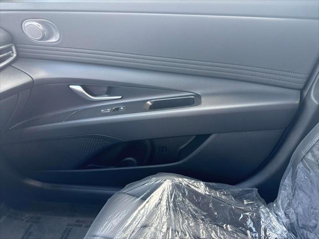 Photo of 2025 Ultimate Red Hyundai ELANTRA