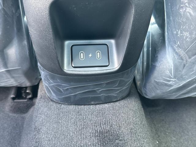 Photo of 2025 Fluid Metal Hyundai ELANTRA HEV