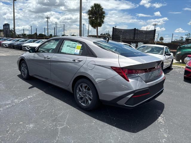 Photo of 2025 Fluid Metal Hyundai ELANTRA HEV