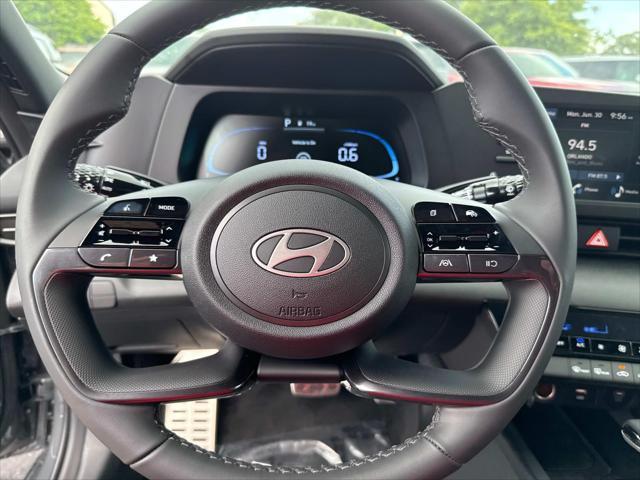 Photo of 2025 Ecotronic Gray Hyundai ELANTRA