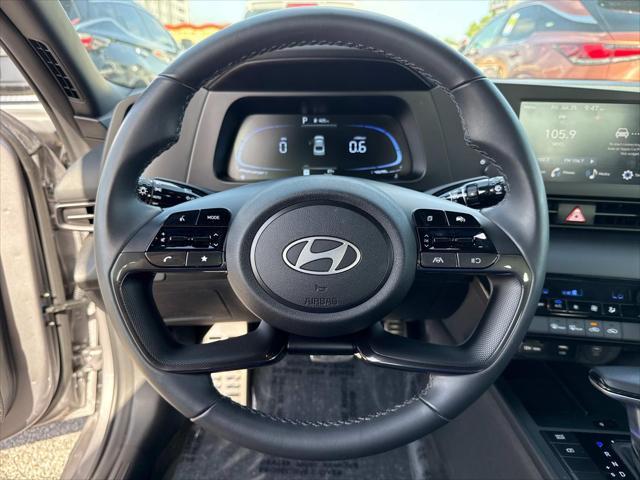 Photo of 2025 Fluid Metal Hyundai ELANTRA